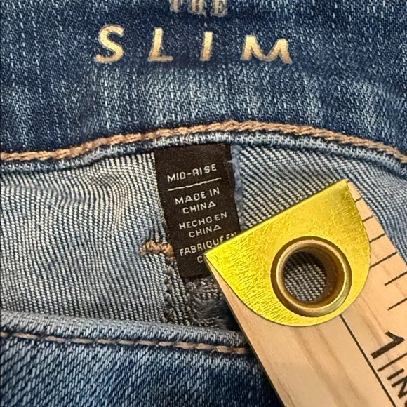 WHBM Women's The Slim Mid Rise Medium Wash Blue Jeans Size 8 - Picture 9 of 14